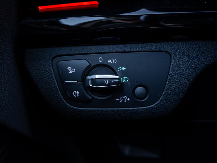 Vehicle Image 36