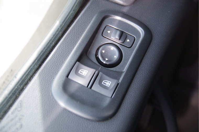Vehicle Image 22
