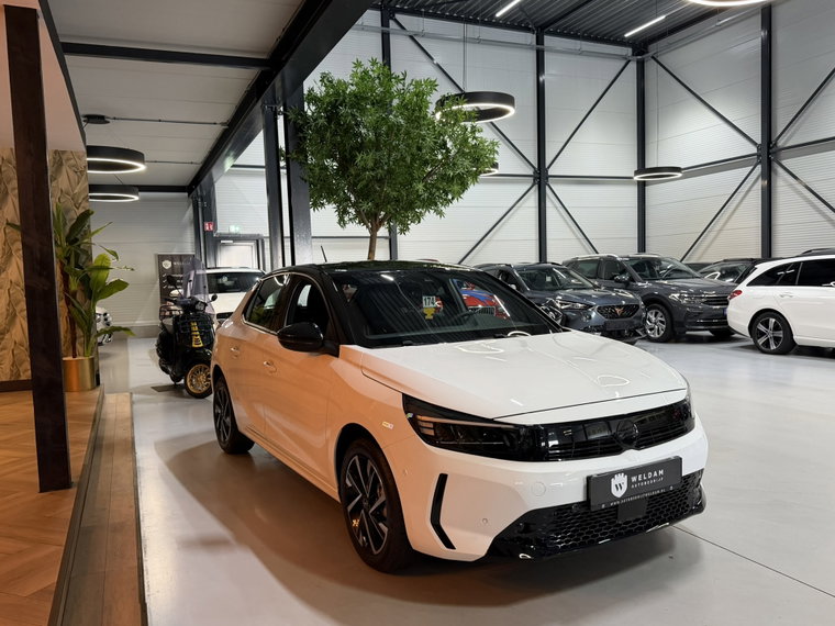 Vehicle Image 35