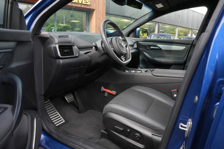 Vehicle Image 15