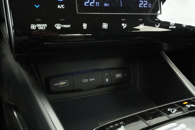 Vehicle Image 26
