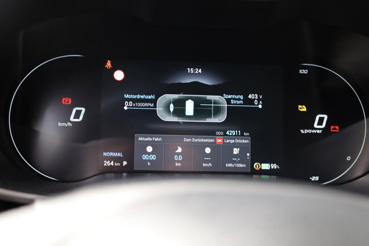 Vehicle Image 17