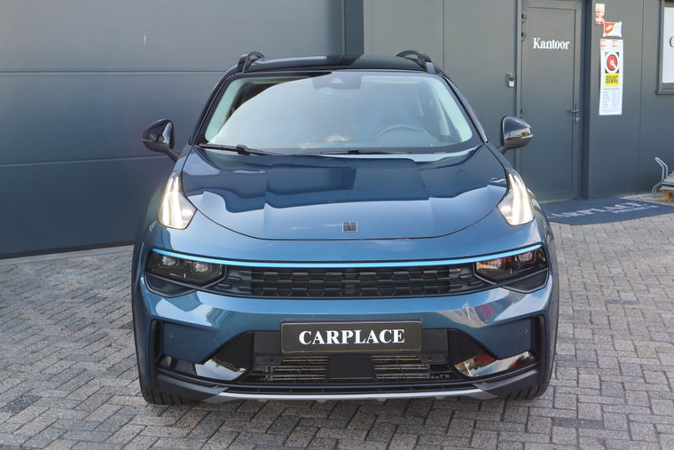 Vehicle Image 9