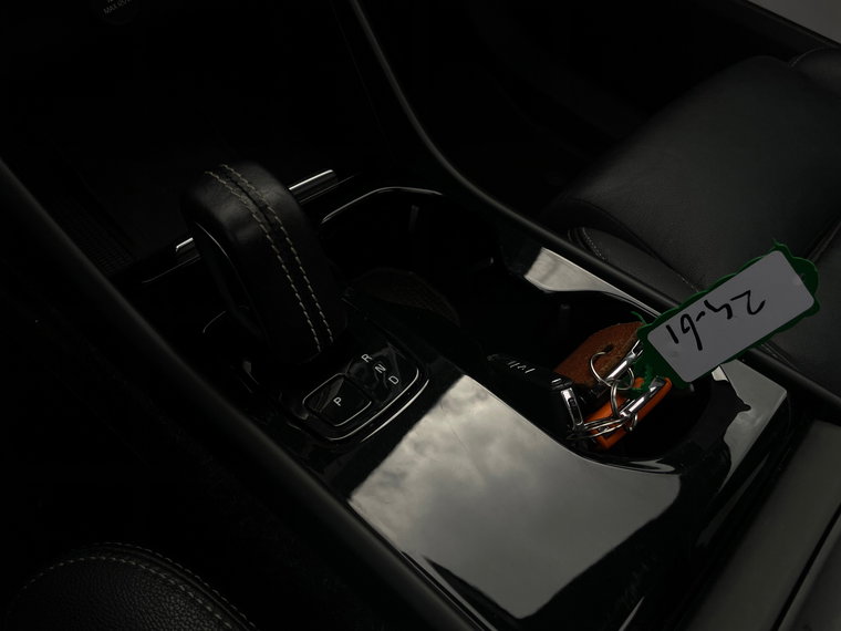 Vehicle Image 17