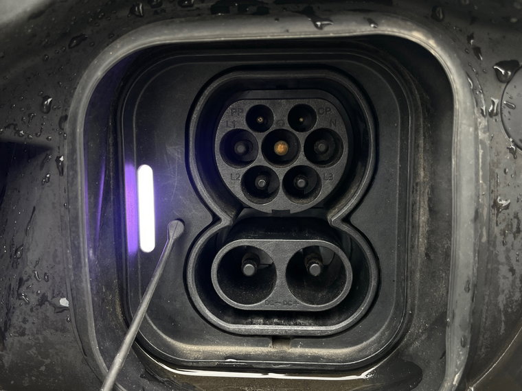 Vehicle Image 31