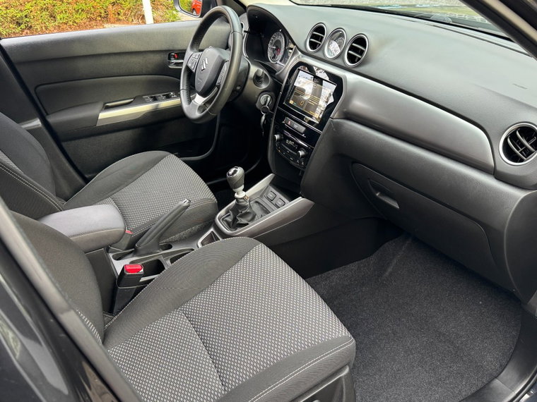 Vehicle Image 24