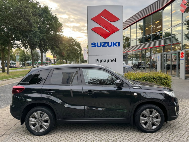 Vehicle Image 10