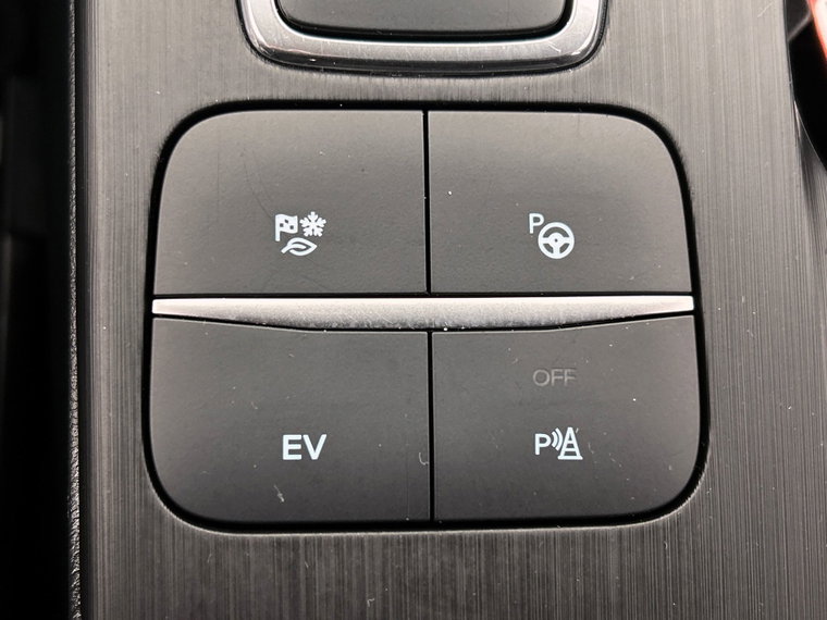 Vehicle Image 38