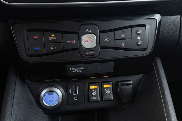 Vehicle Image 32