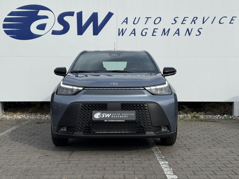 Vehicle Image 6