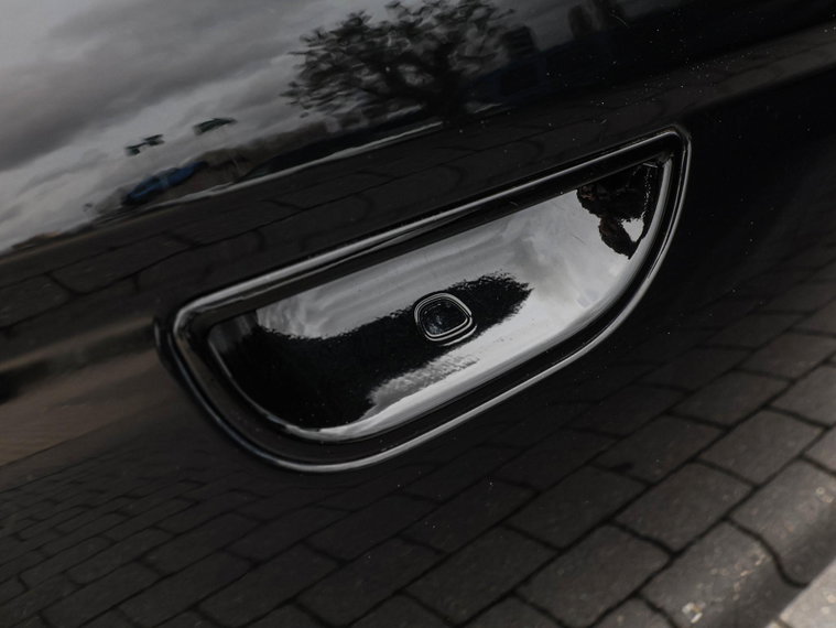 Vehicle Image 33