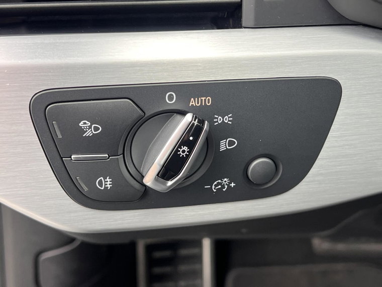 Vehicle Image 37