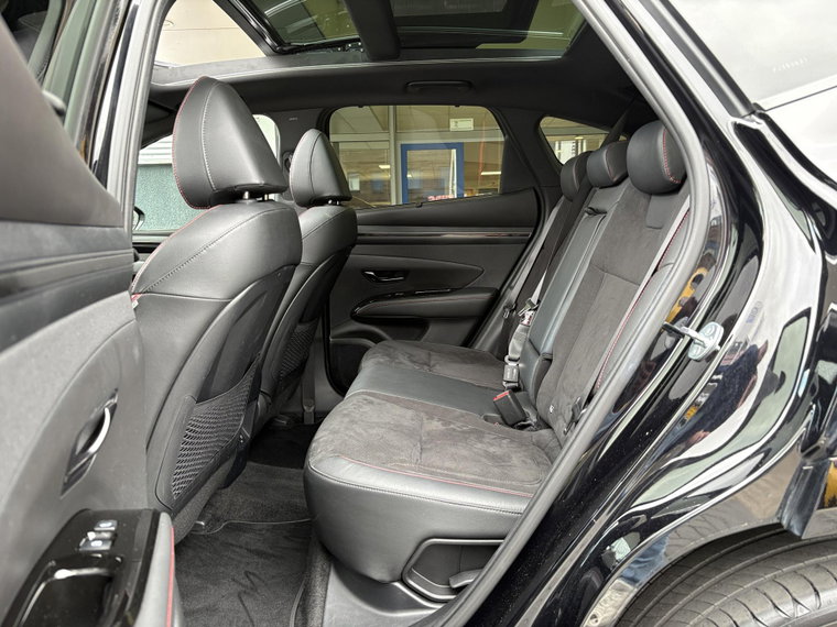 Vehicle Image 15