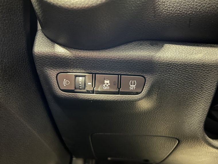 Vehicle Image 29