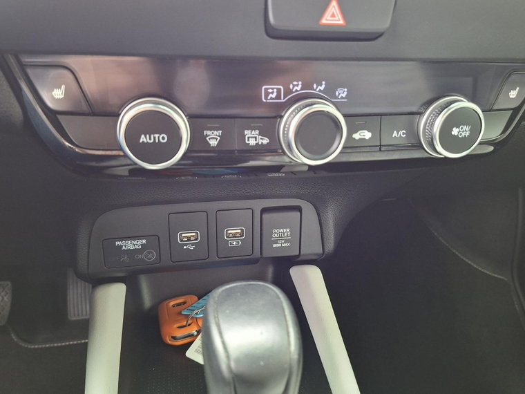 Vehicle Image 23