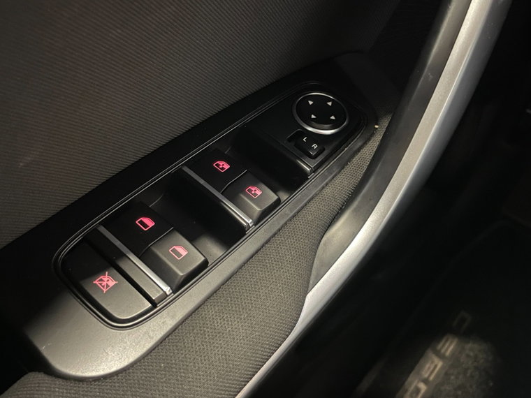 Vehicle Image 41