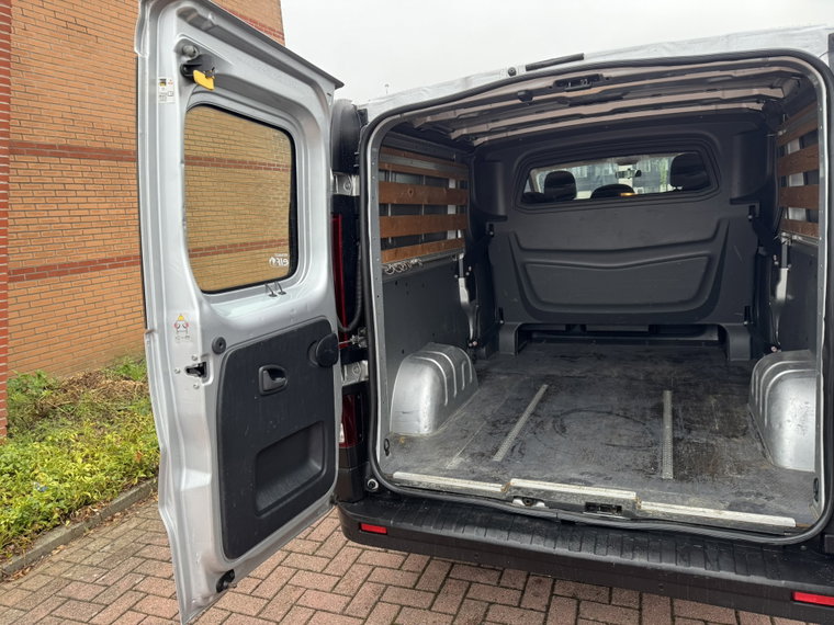 Vehicle Image 18