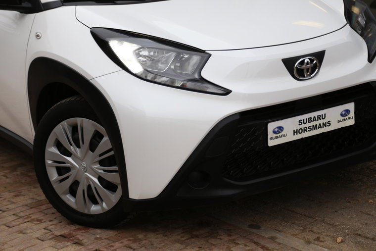 Vehicle Image 15