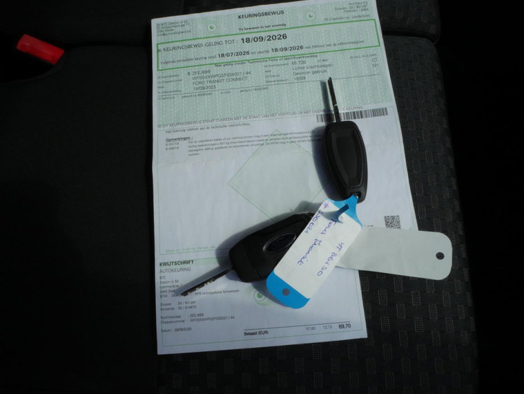 Vehicle Image 19