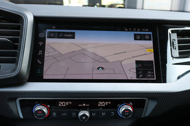 Vehicle Image 19