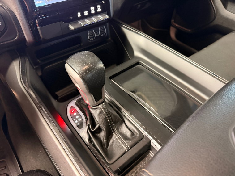 Vehicle Image 45