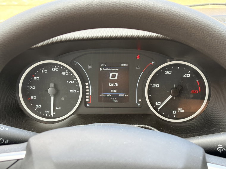 Vehicle Image 30