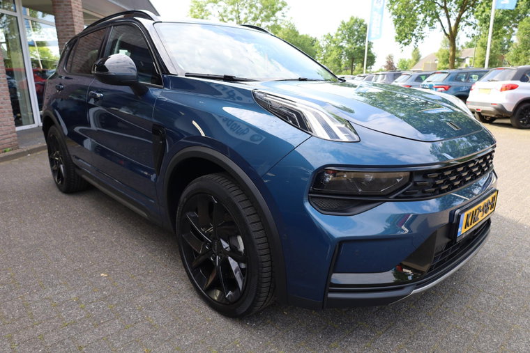 Vehicle Image 4