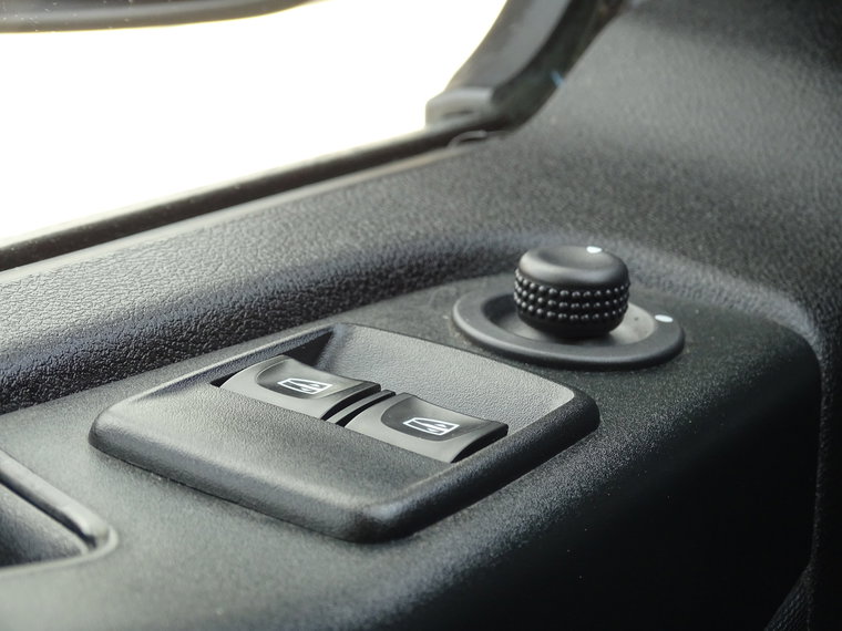 Vehicle Image 33