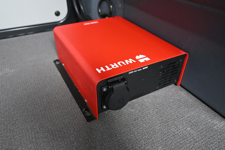 Vehicle Image 13