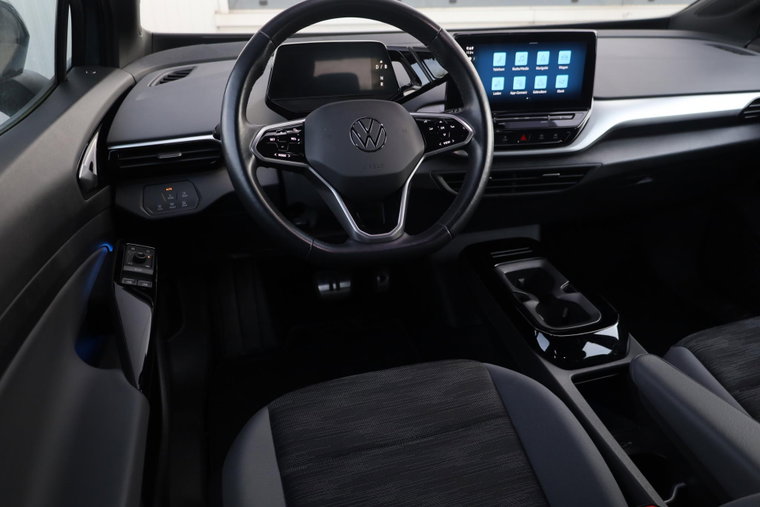 Vehicle Image 23