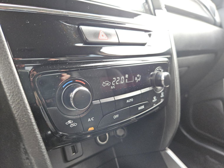 Vehicle Image 26