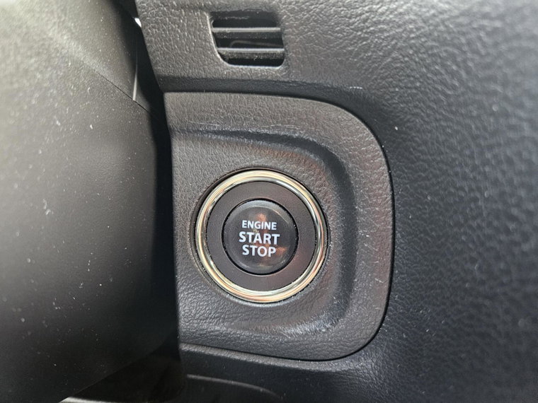 Vehicle Image 29