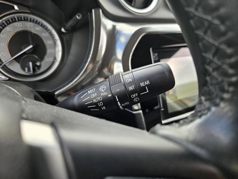 Vehicle Image 33