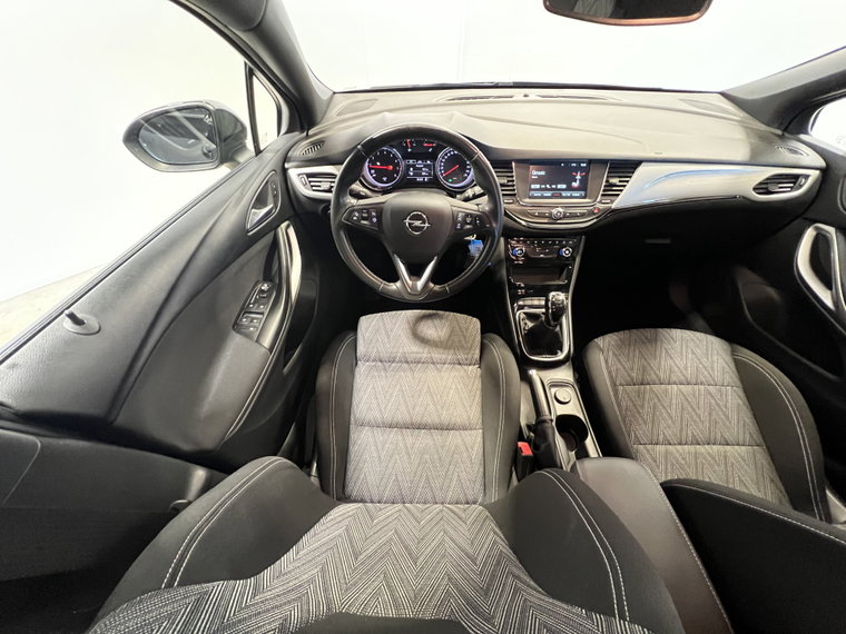 Vehicle Image 32
