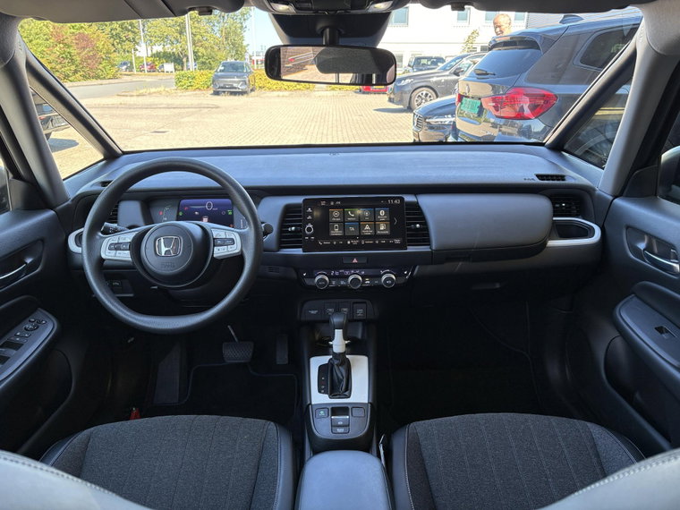 Vehicle Image 17