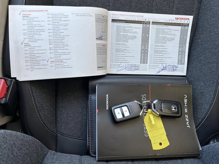 Vehicle Image 35
