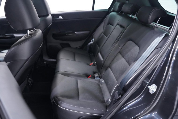 Vehicle Image 39