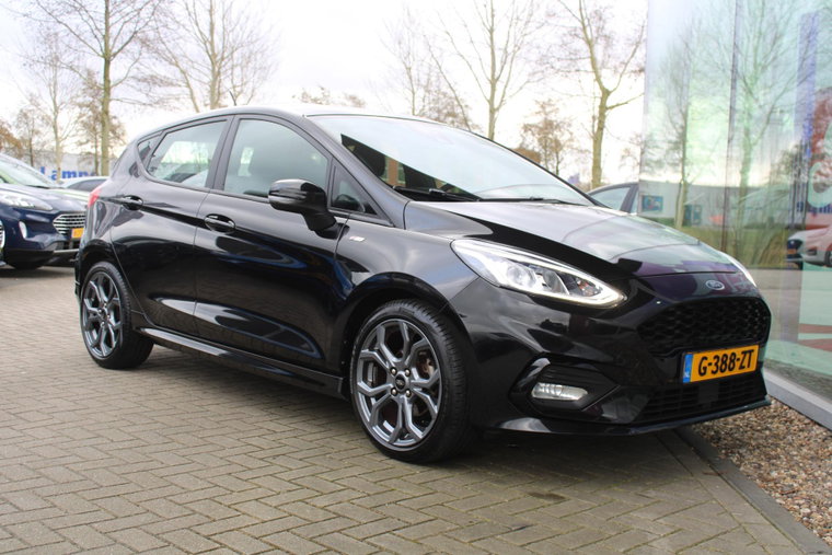 Vehicle Image 6