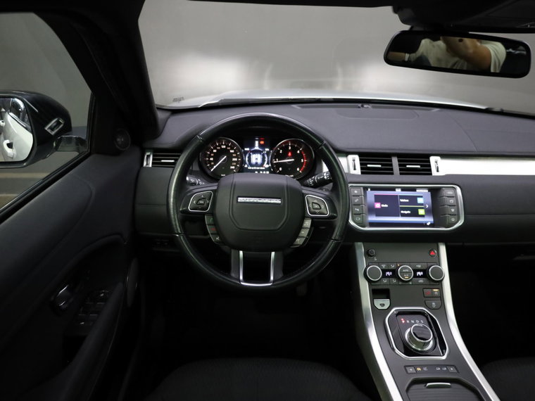Vehicle Image 33