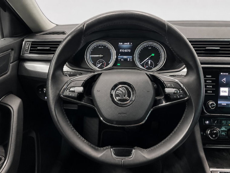 Vehicle Image 14