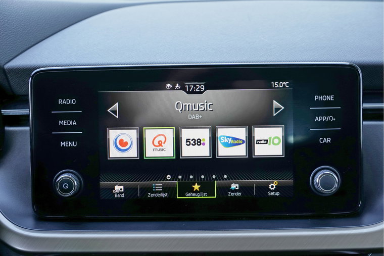 Vehicle Image 19
