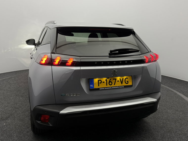 Vehicle Image 28