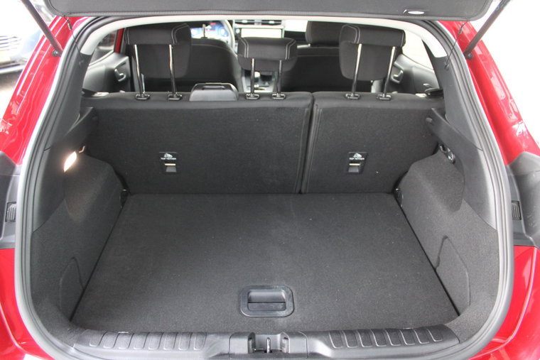 Vehicle Image 25