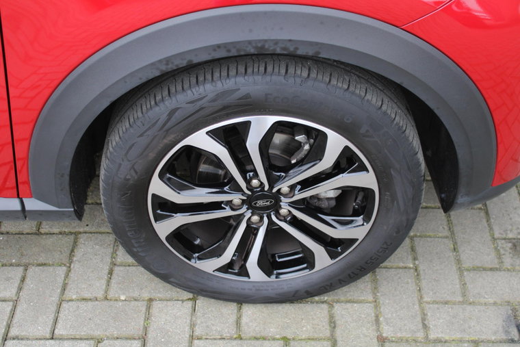 Vehicle Image 26