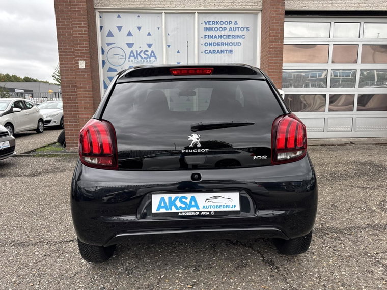 Vehicle Image 22