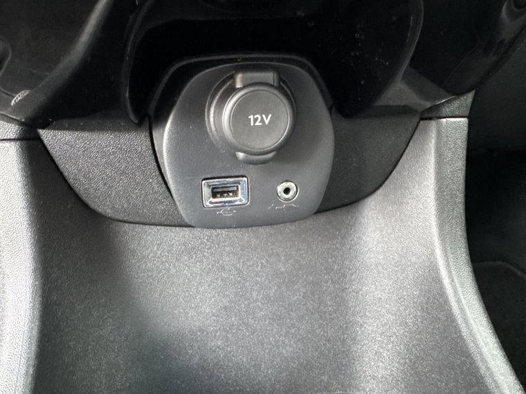 Vehicle Image 27