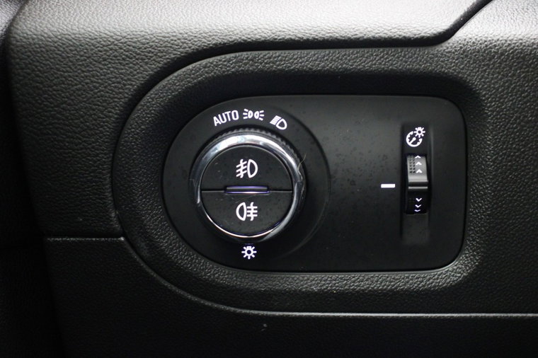 Vehicle Image 33