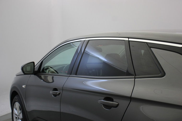 Vehicle Image 36