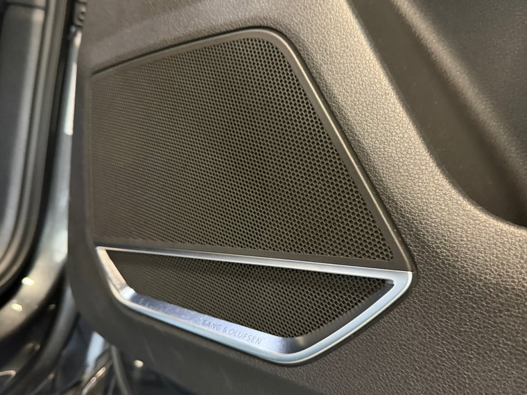 Vehicle Image 45