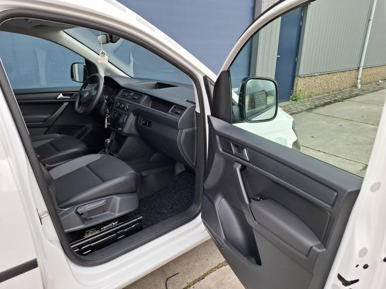 Vehicle Image 33